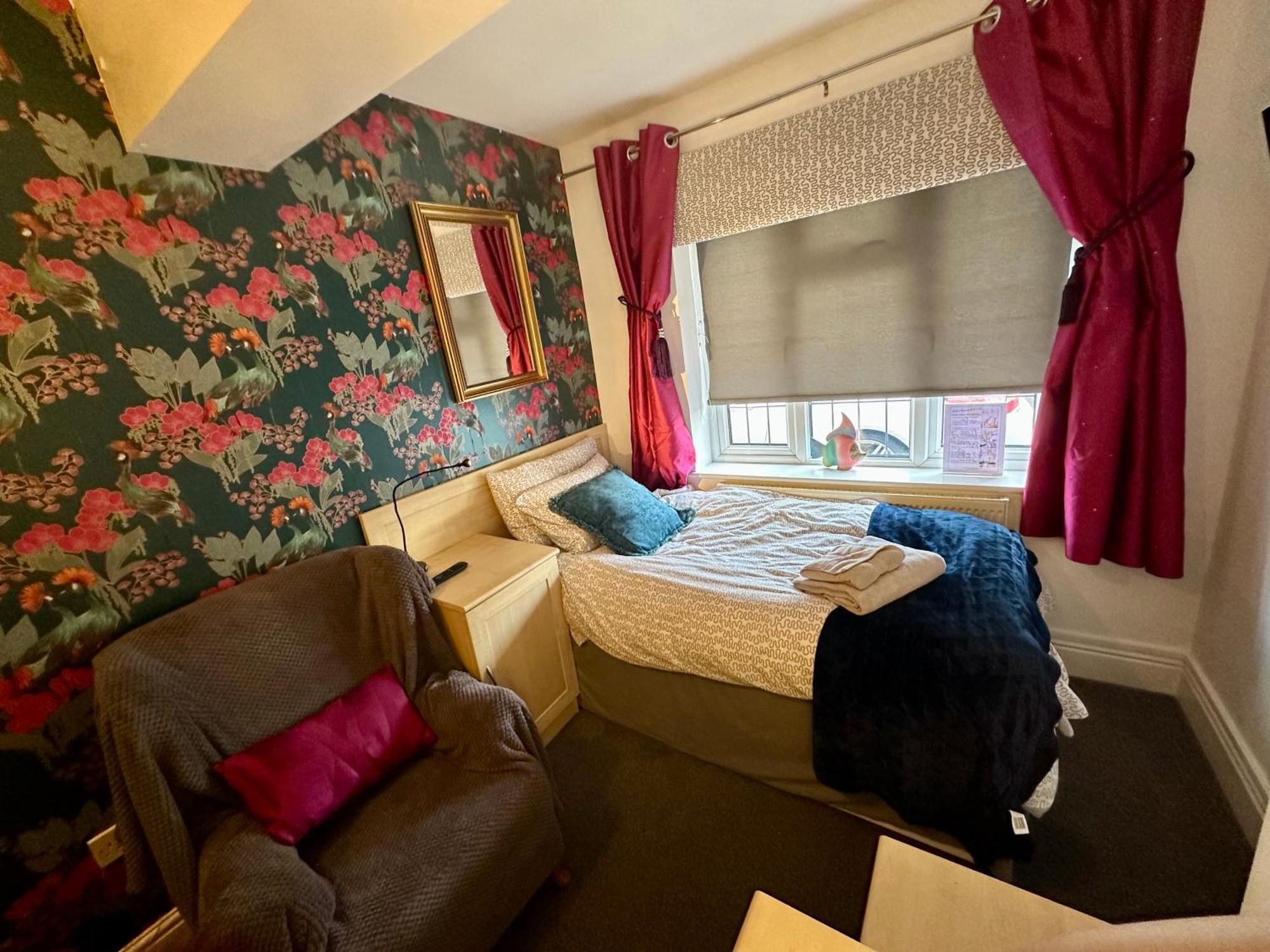 Station Approach B&B Boutique Stays Солихъл Екстериор снимка