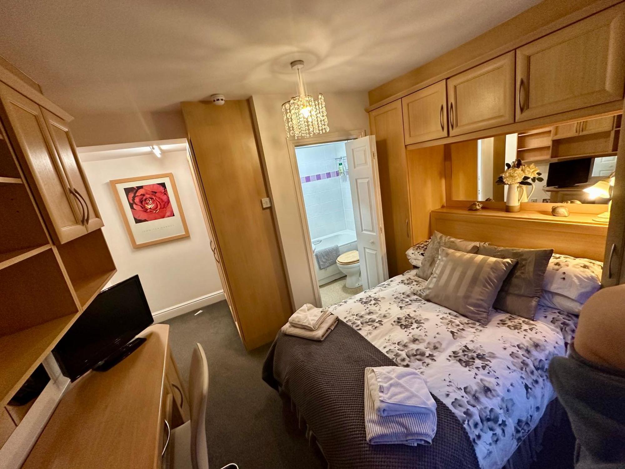 Station Approach B&B Boutique Stays Солихъл Екстериор снимка