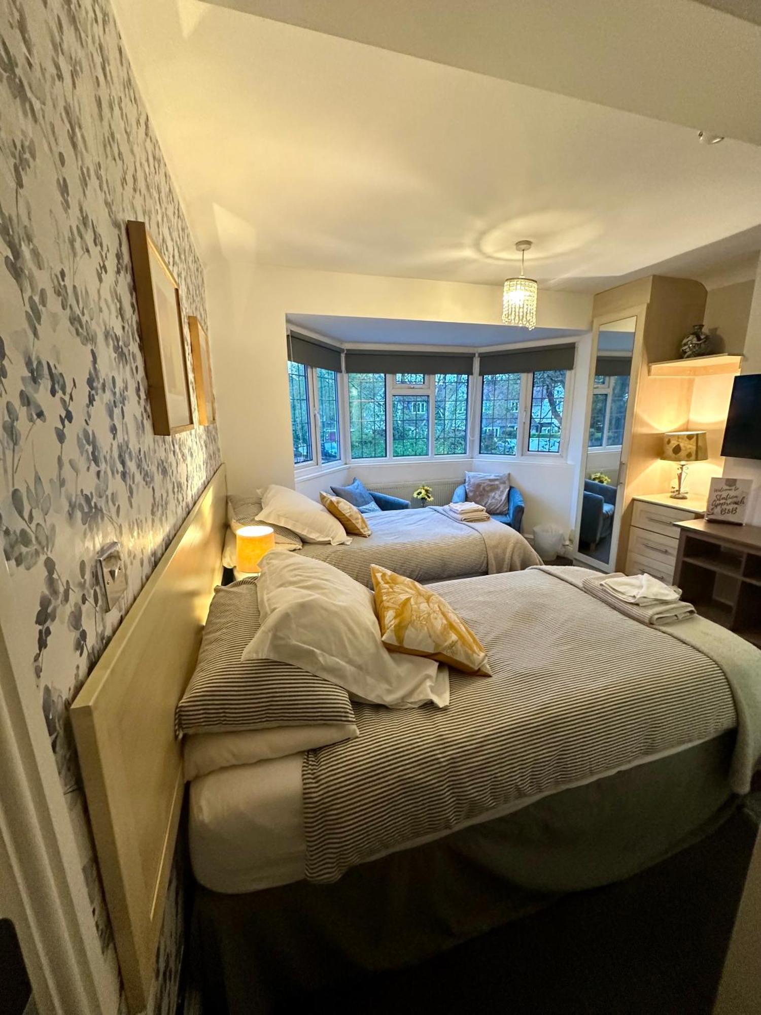 Station Approach B&B Boutique Stays Солихъл Екстериор снимка