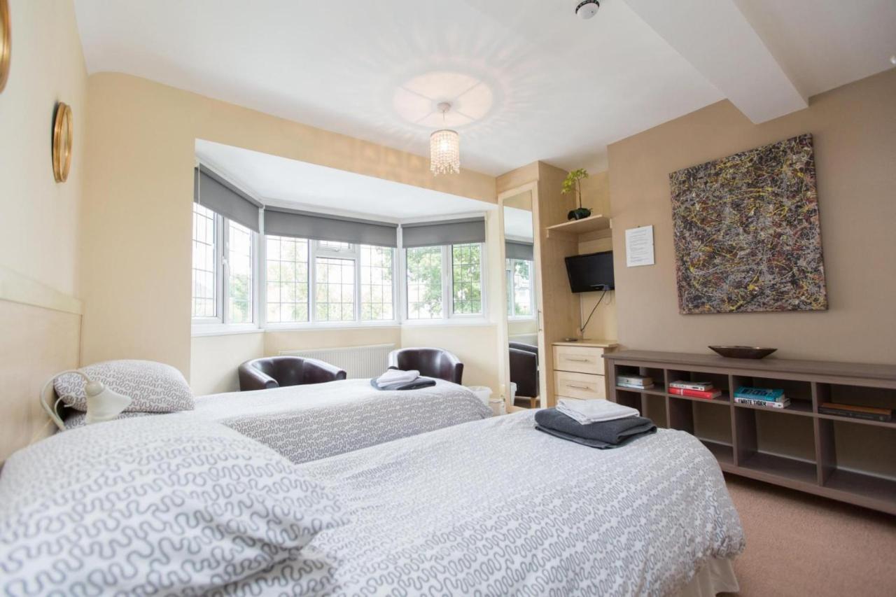 Station Approach B&B Boutique Stays Солихъл Екстериор снимка